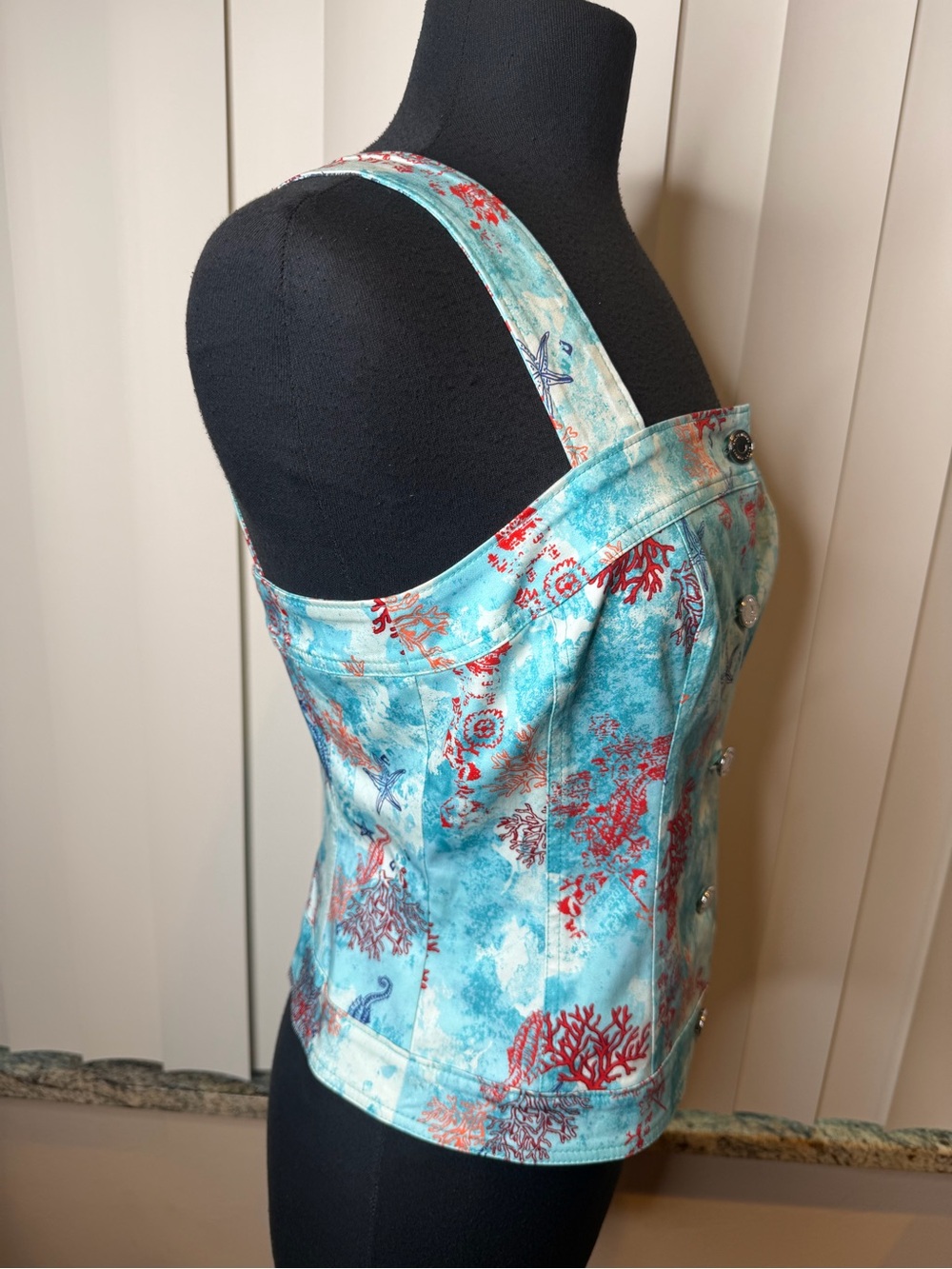 White House Black Market strappy top vibrant coral reef button-up front SZ 6 - Picture 3 of 7